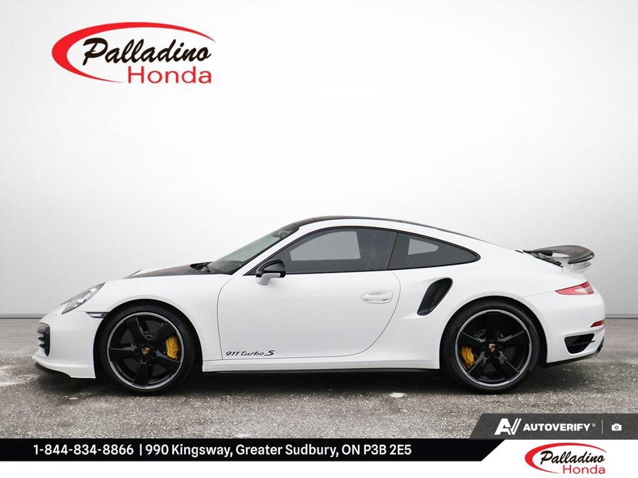 2015 Porsche 911 Turbo S Photo