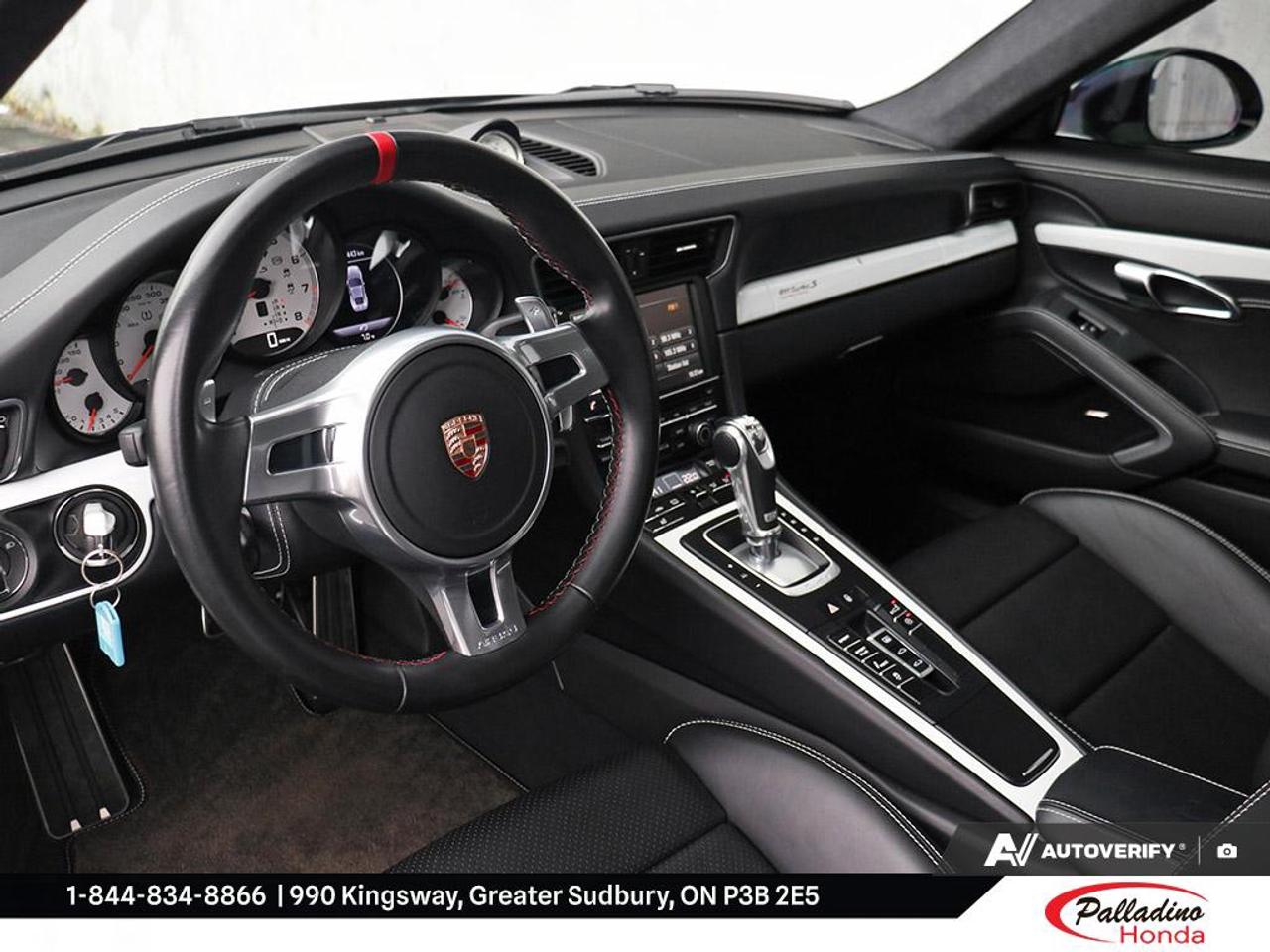 2015 Porsche 911 Turbo S Photo