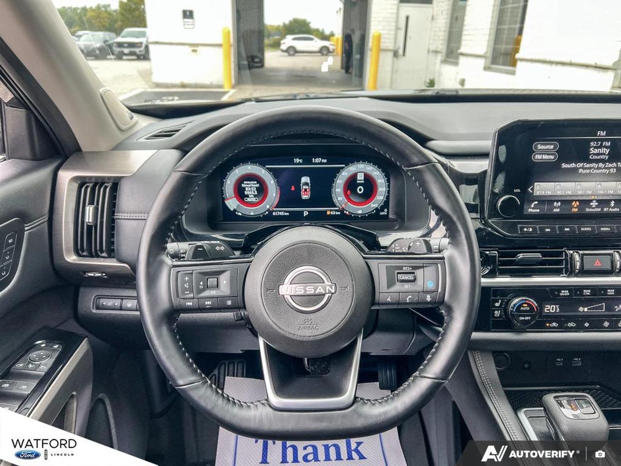 2025 Nissan Pathfinder Platinum 4WD Photo
