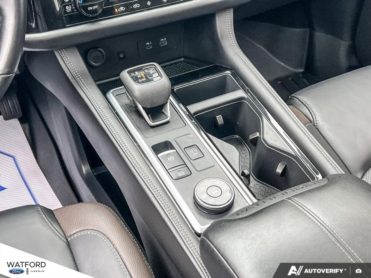 2025 Nissan Pathfinder Platinum 4WD Photo