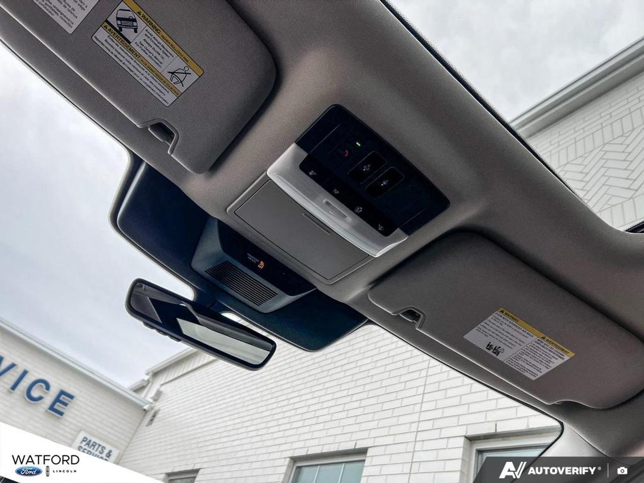 2025 Nissan Pathfinder Platinum 4WD Photo