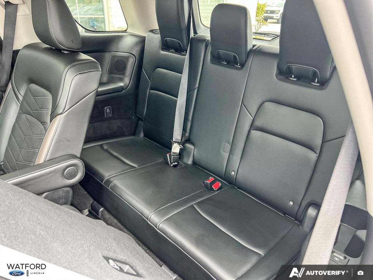 2025 Nissan Pathfinder Platinum 4WD Photo
