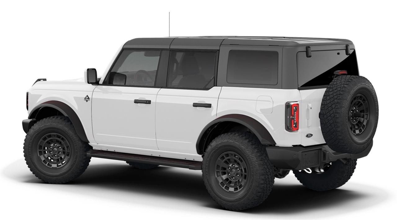2026 Ford Bronco Outer Banks Photo