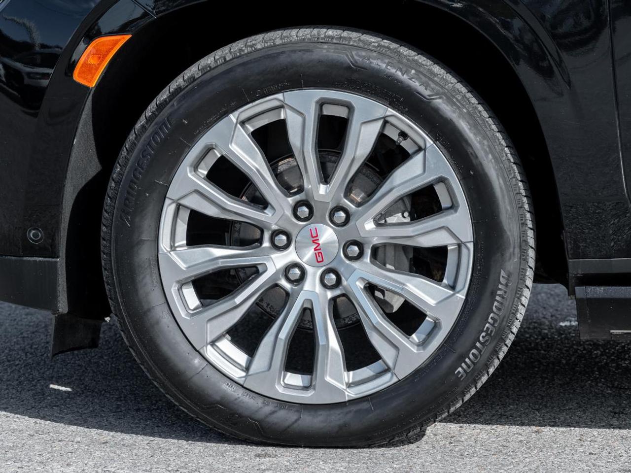 2024 GMC Yukon Denali Photo