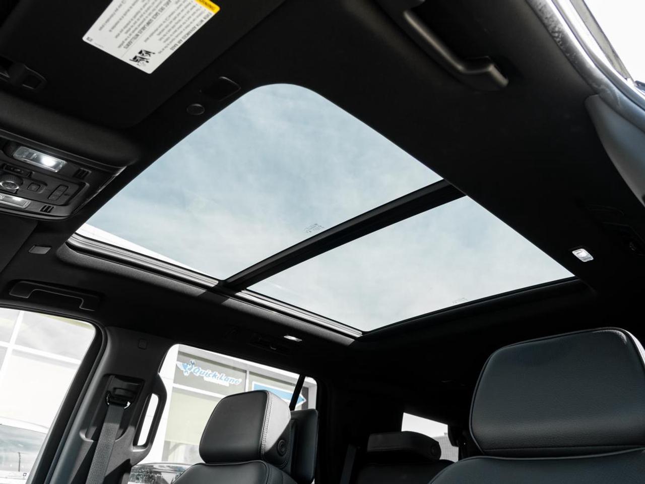 2024 GMC Yukon Denali Photo