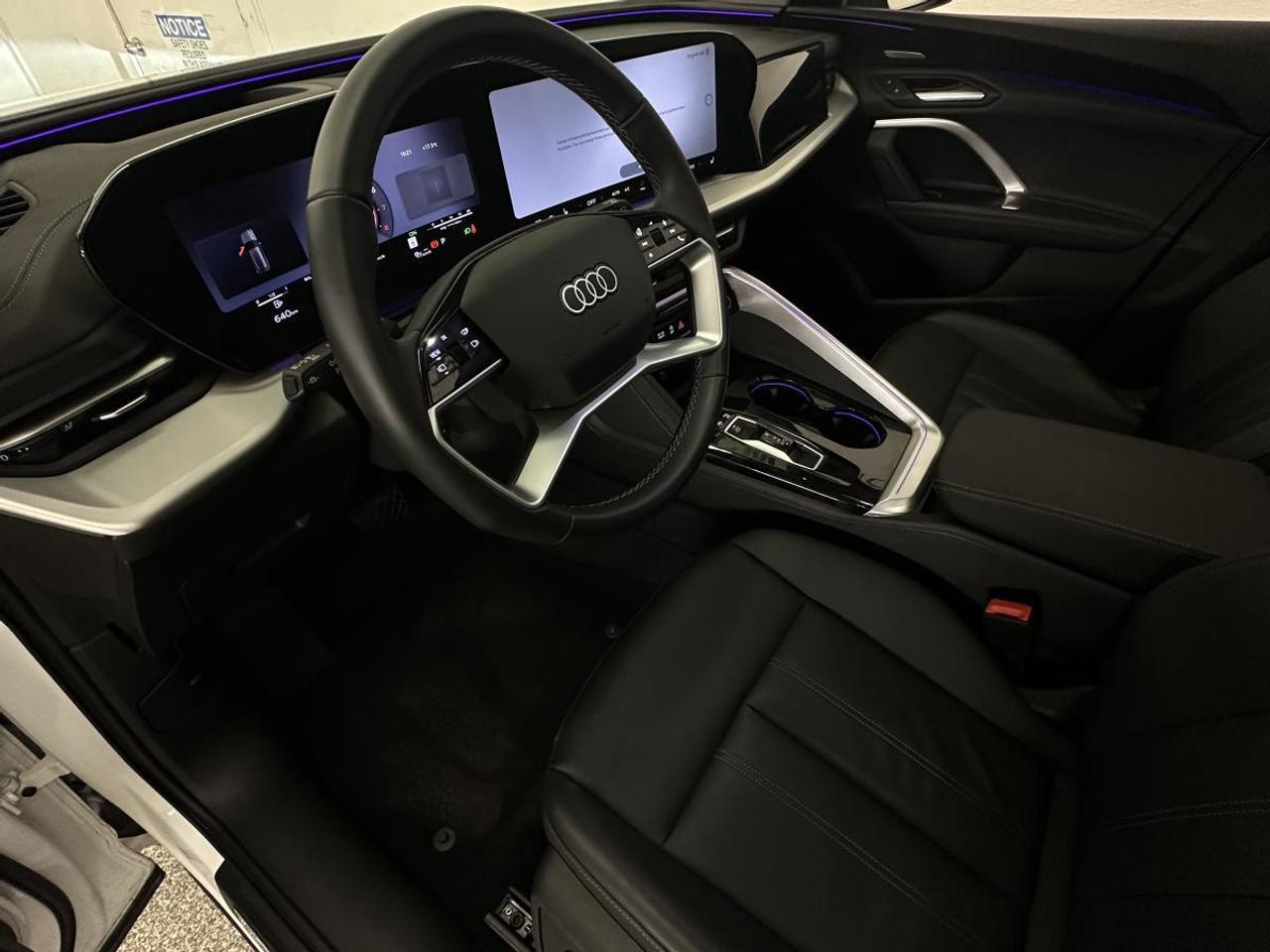 2026 Audi Q5 2.0T Progressiv PROGRESSIV/AWD/PANOROOF/NAVI/LEATHER/HUD/12KM! Photo