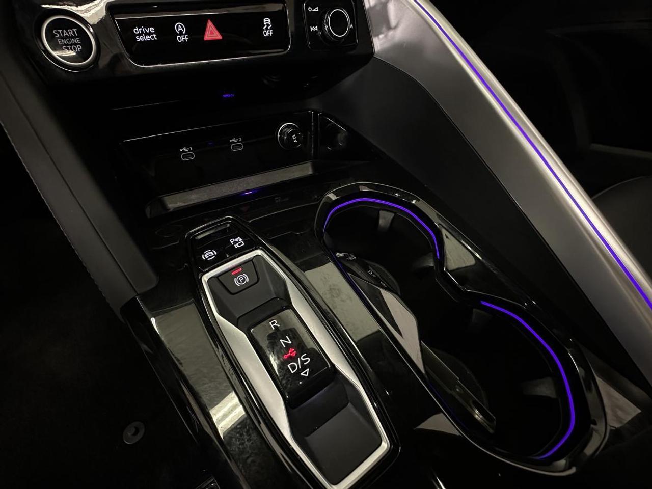 2026 Audi Q5 2.0T Progressiv PROGRESSIV/AWD/PANOROOF/NAVI/LEATHER/HUD/12KM! Photo