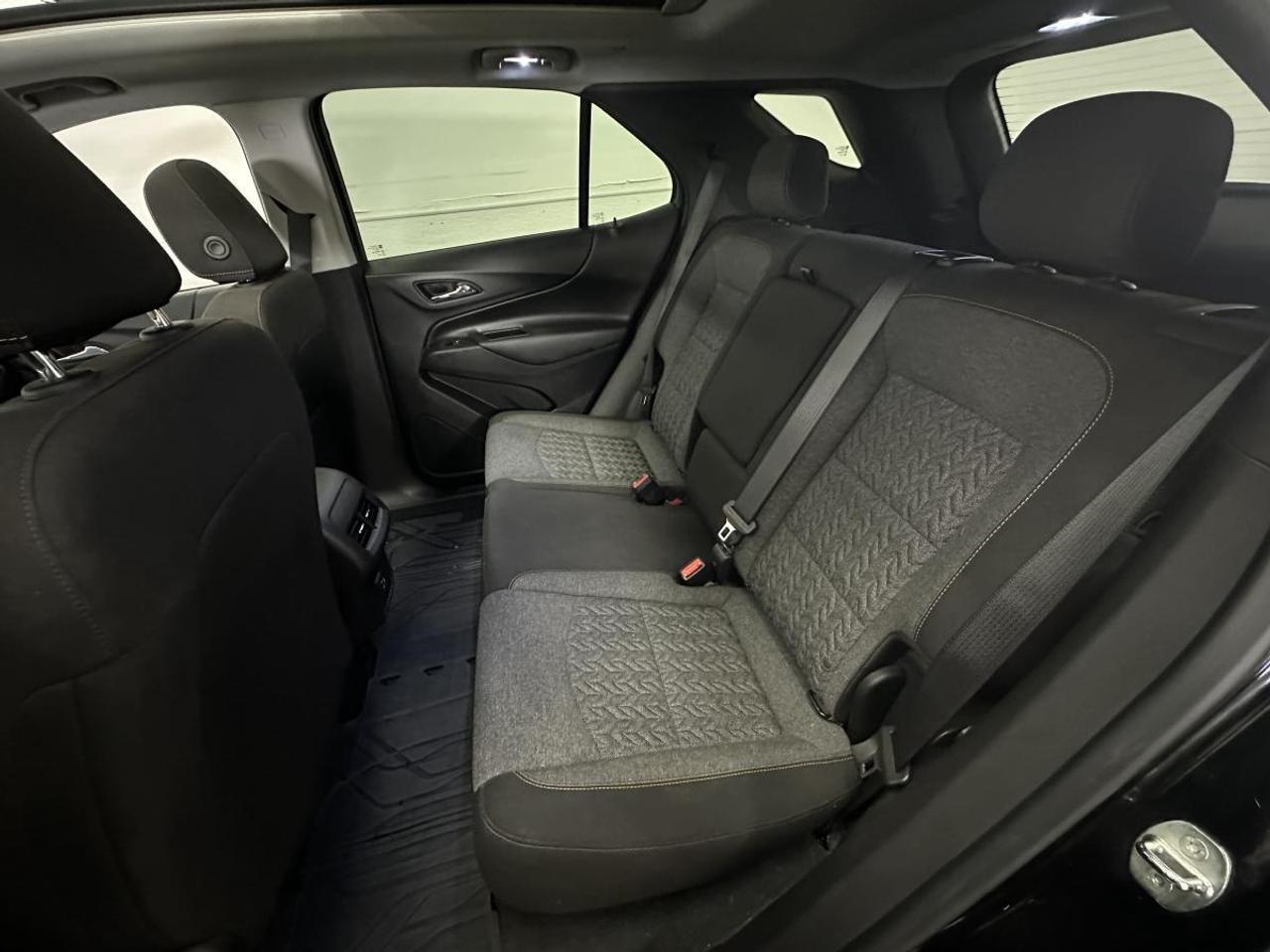 2024 Chevrolet Equinox LT/AWD/PANOROOF/APPLE CARPLAY/REM START/PWR HEATED/MORE! Photo