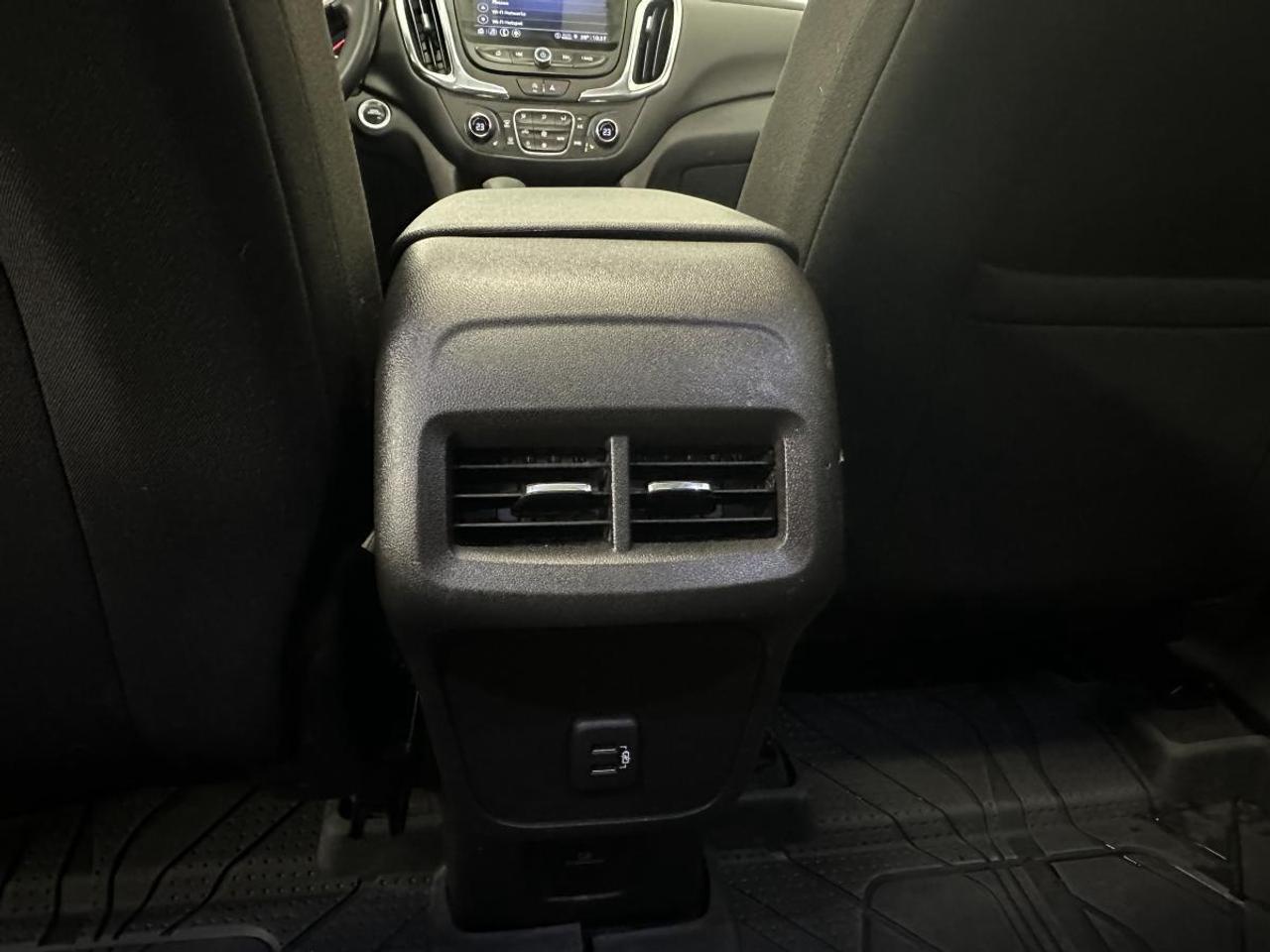 2024 Chevrolet Equinox LT/AWD/PANOROOF/APPLE CARPLAY/REM START/PWR HEATED/MORE! Photo