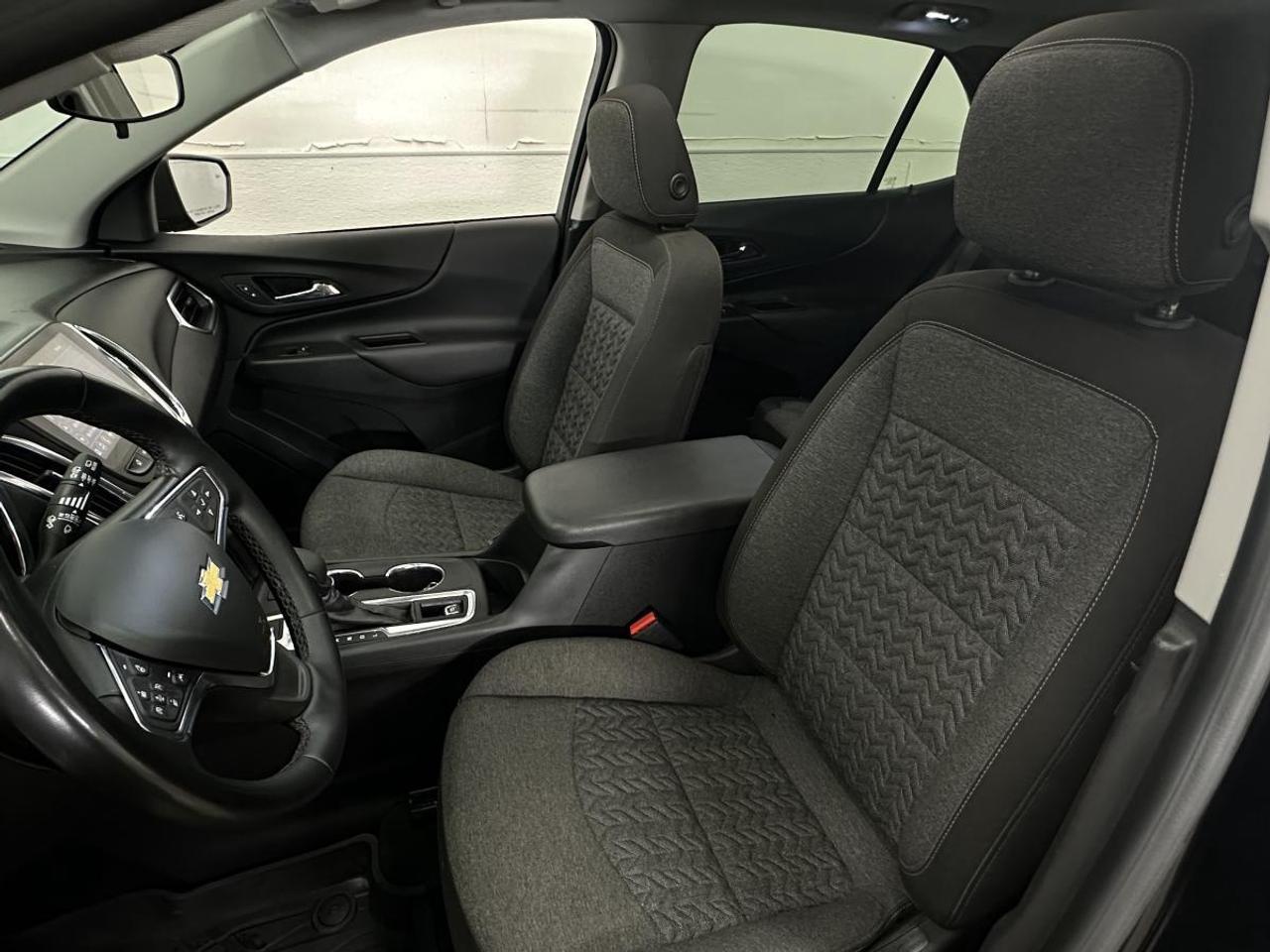 2024 Chevrolet Equinox LT/AWD/PANOROOF/APPLE CARPLAY/REM START/PWR HEATED/MORE! Photo