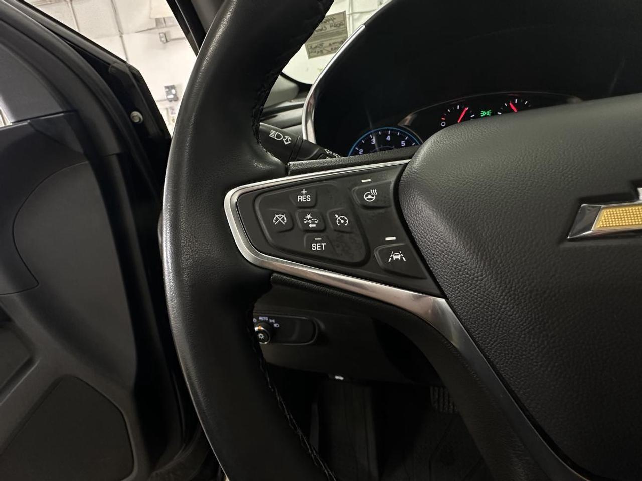 2024 Chevrolet Equinox LT/AWD/PANOROOF/APPLE CARPLAY/REM START/PWR HEATED/MORE! Photo