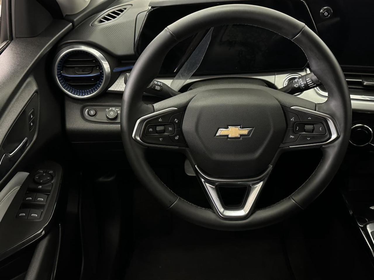 2025 Chevrolet Trax LT/19000KAM/ALLOYS/BIG SCREEN! Photo