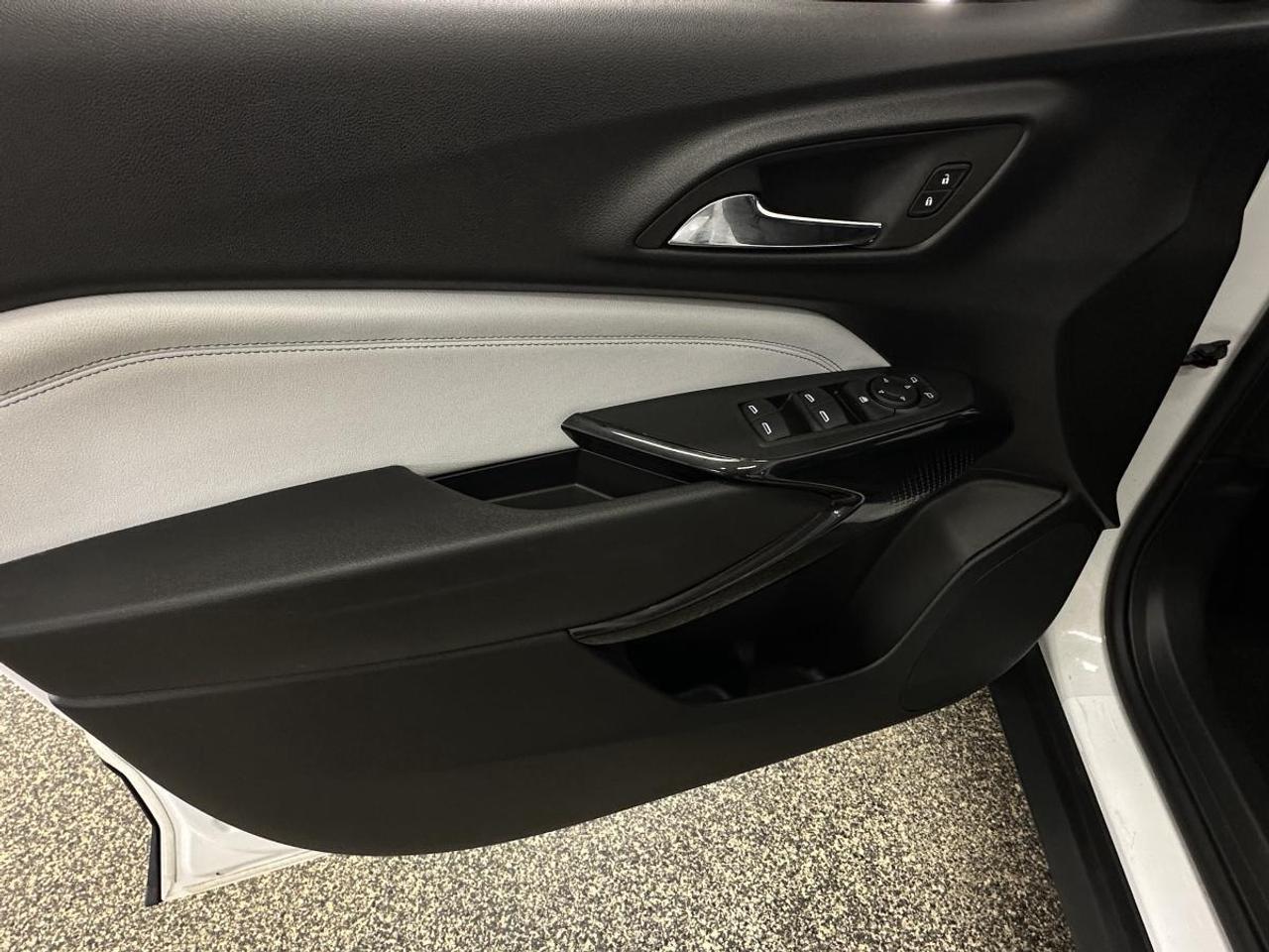 2025 Chevrolet Trax LT/19000KAM/ALLOYS/BIG SCREEN! Photo