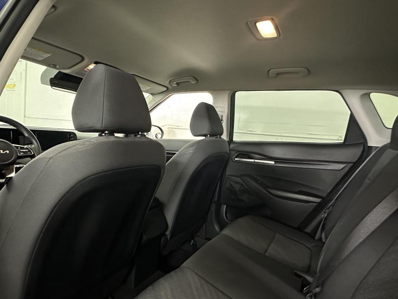 2024 Kia Seltos LX - HEATED SEATS/AC/FULL POWER GROUP/OFF 1 OWNER LEASE! Photo