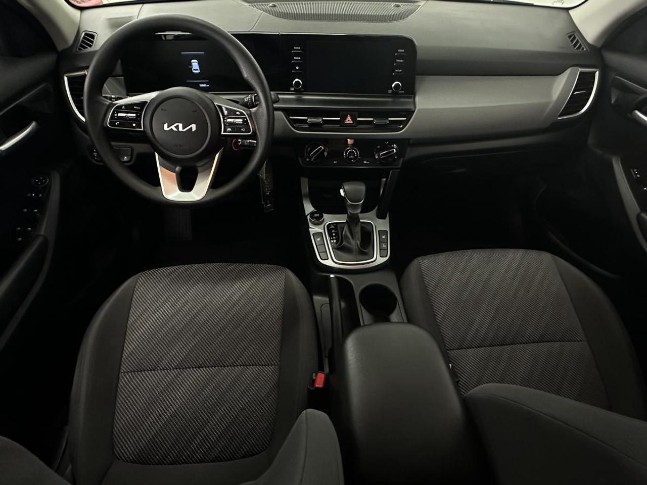 2024 Kia Seltos LX - HEATED SEATS/AC/FULL POWER GROUP/OFF 1 OWNER LEASE! Photo