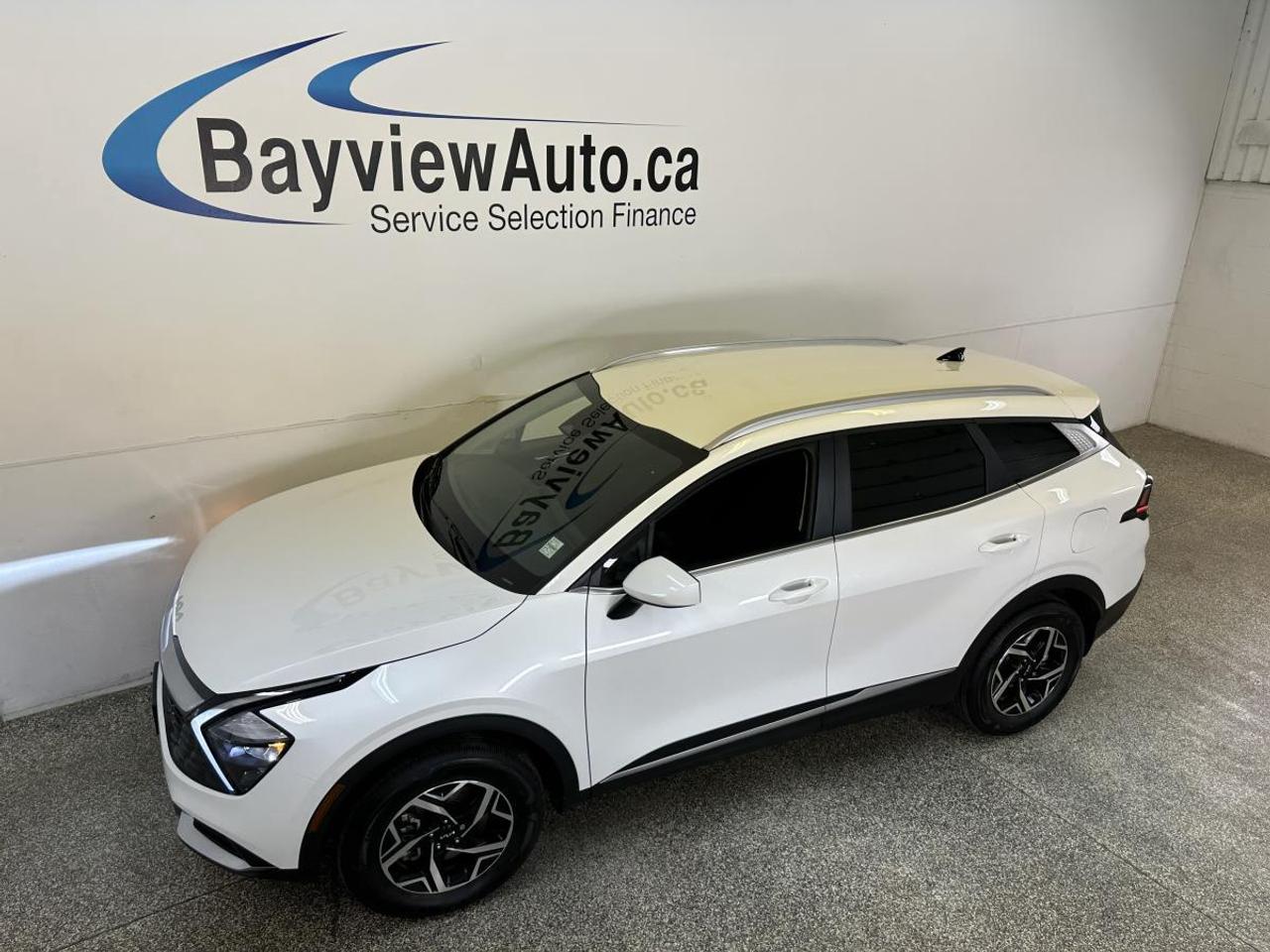 2025 Kia Sportage LX/AWD/8900KM/SHARP/LOCAL TRADE! Photo