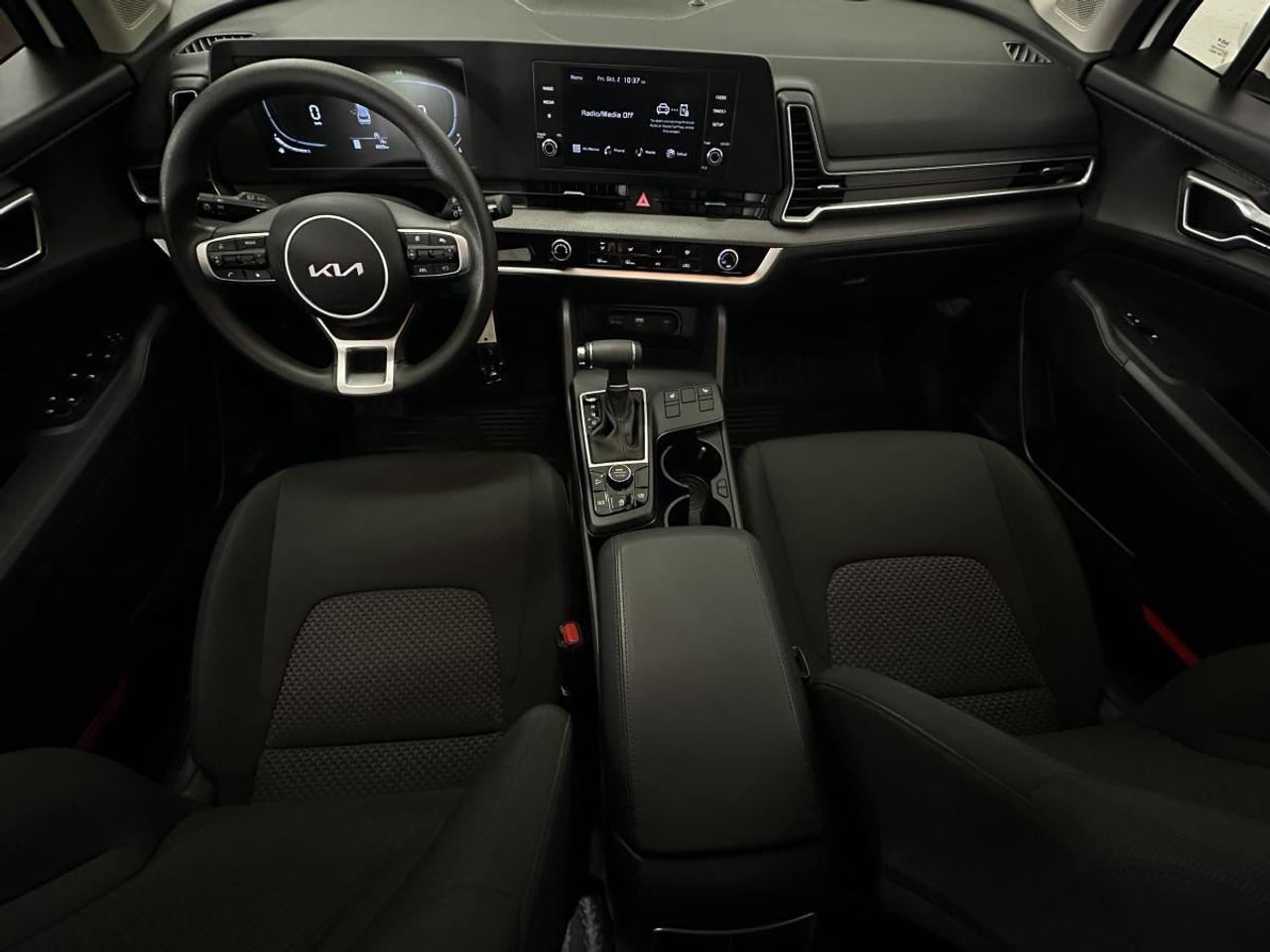 2025 Kia Sportage LX/AWD/8900KM/SHARP/LOCAL TRADE! Photo