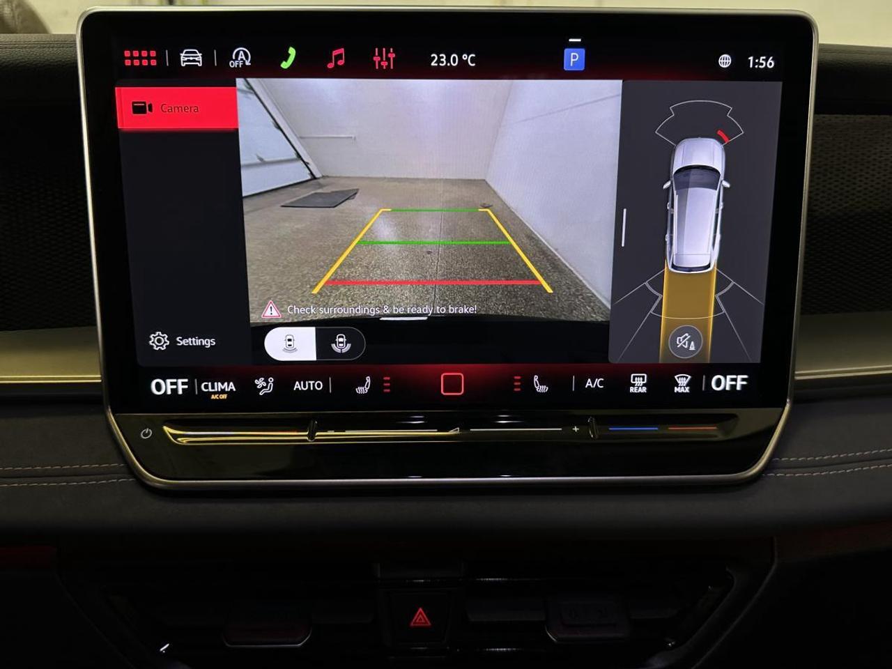 2026 Volkswagen Tiguan Comfortline COMFORTLINE/4MOTION/PWR LEATHER/CARPLAY/27KM! Photo