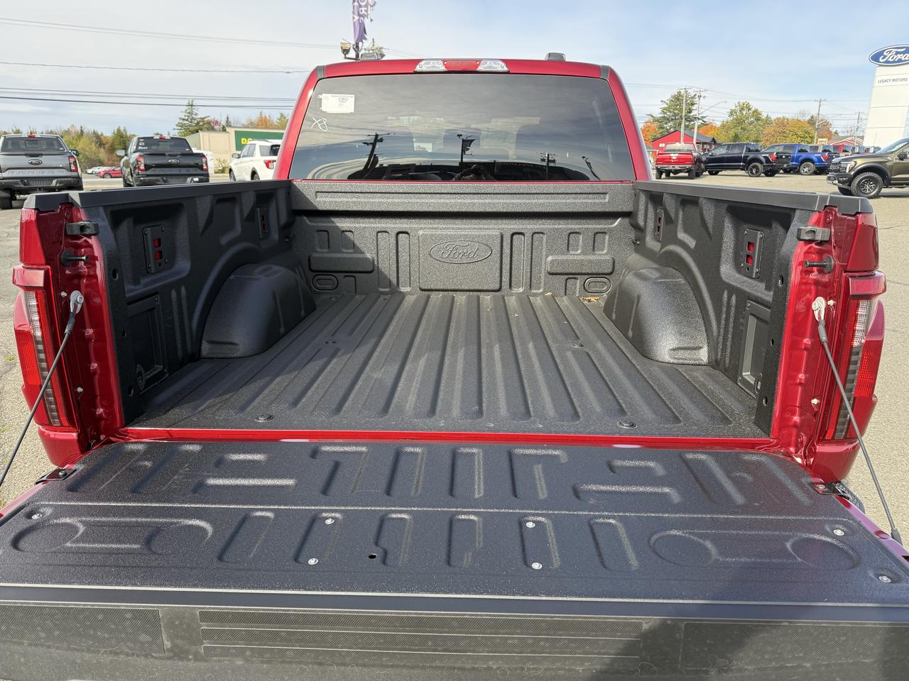 2026 Ford F-150 STX 4WD SuperCrew 5.5' Box Photo4
