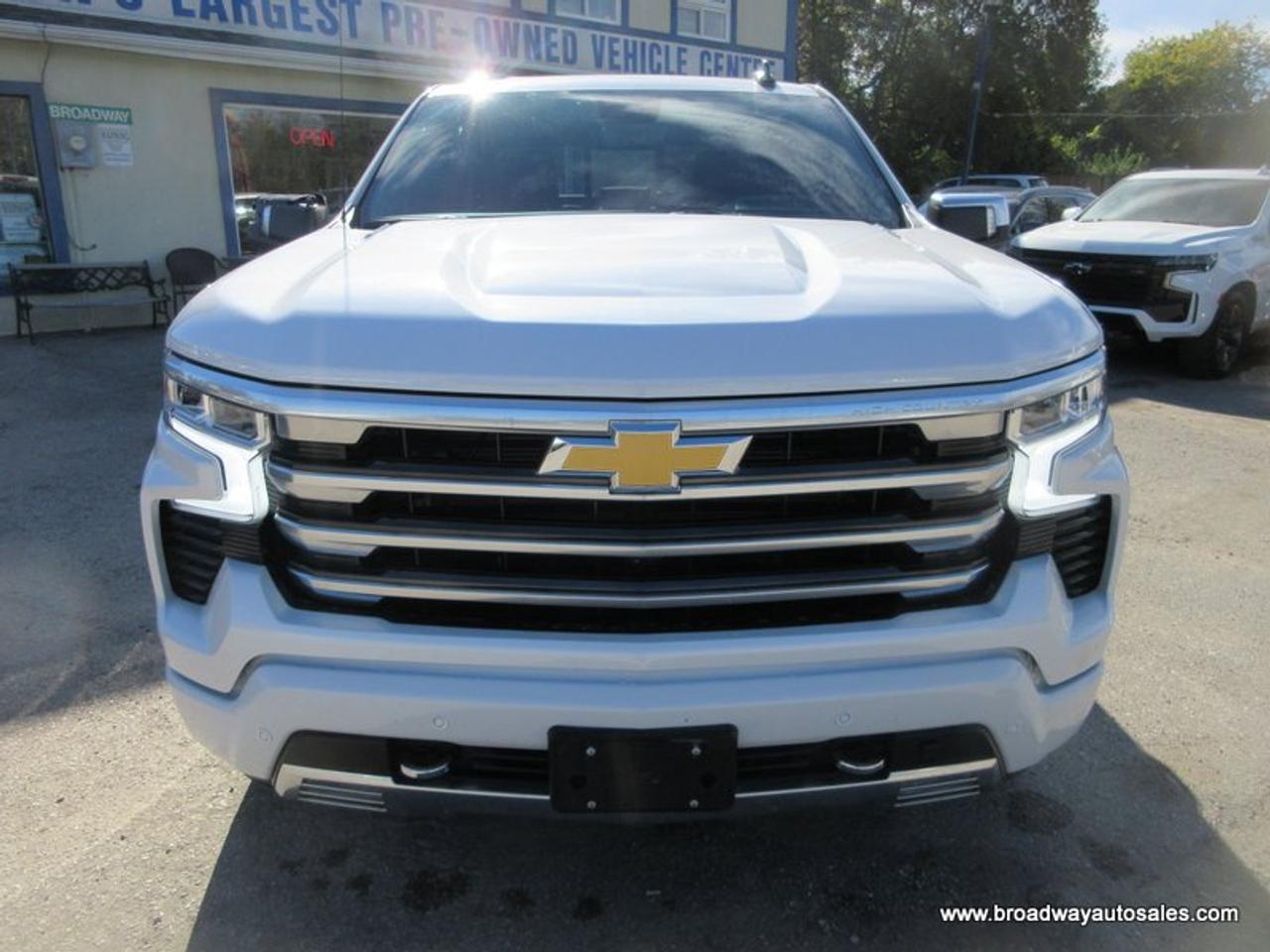 2025 Chevrolet Silverado 1500 LOADED HIGH-COUNTRY-PACKAGE 5 PASSENGER 3.0L - DURAMAX.. 4X4.. CREW-CAB.. SHORTY.. SUNROOF.. LEATHER.. HEATED/AC SEATS.. BOSE AUDIO.. Photo