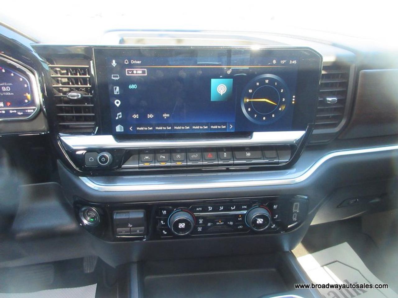 2025 Chevrolet Silverado 1500 LOADED HIGH-COUNTRY-PACKAGE 5 PASSENGER 3.0L - DURAMAX.. 4X4.. CREW-CAB.. SHORTY.. SUNROOF.. LEATHER.. HEATED/AC SEATS.. BOSE AUDIO.. Photo