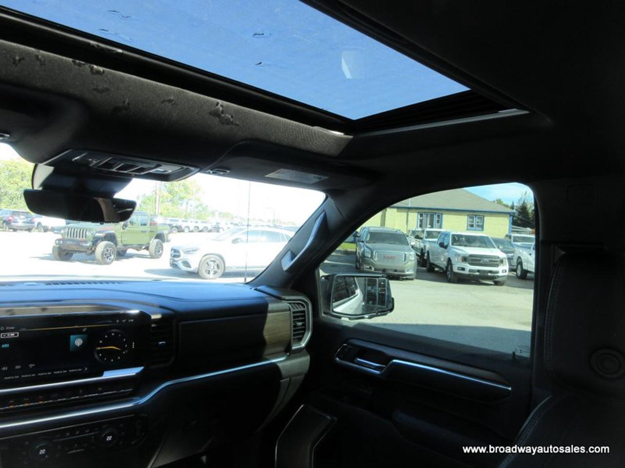 2025 Chevrolet Silverado 1500 LOADED HIGH-COUNTRY-PACKAGE 5 PASSENGER 3.0L - DURAMAX.. 4X4.. CREW-CAB.. SHORTY.. SUNROOF.. LEATHER.. HEATED/AC SEATS.. BOSE AUDIO.. Photo