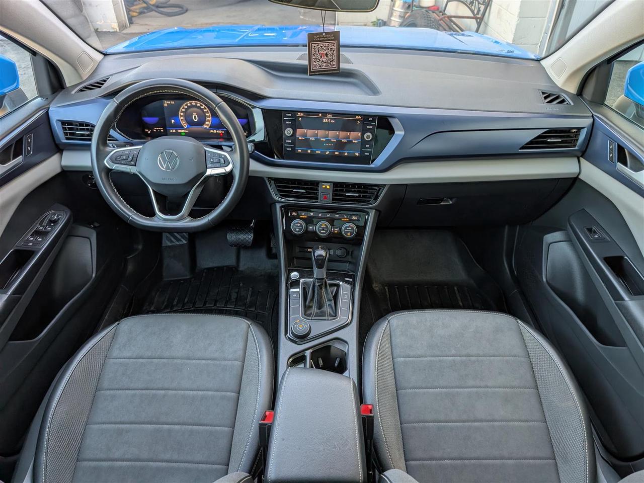 2023 Volkswagen Taos 4MOTION - PANO ROOF - REV CAM - TECH FEATS Photo