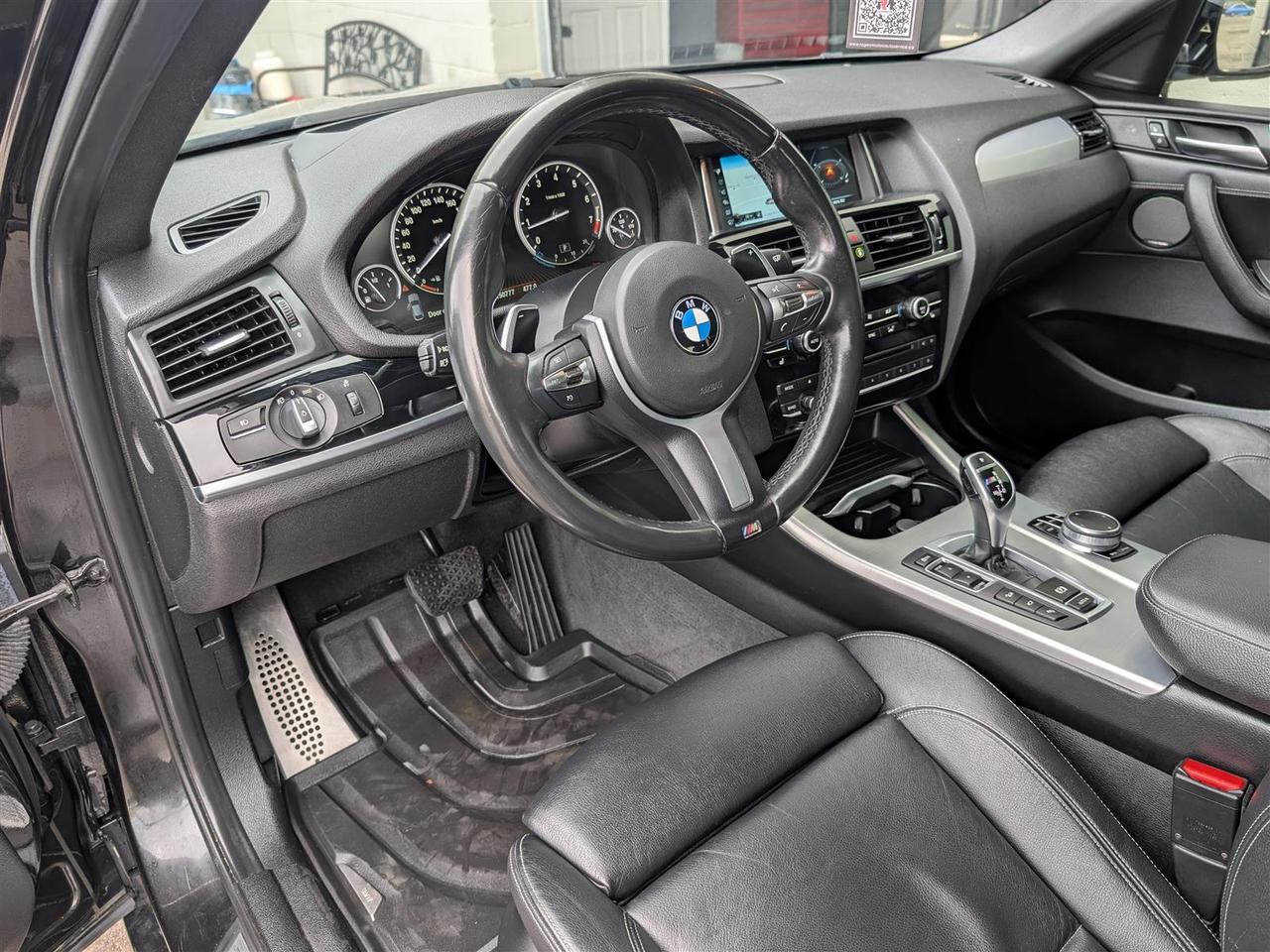 2017 BMW X4 M40i - SUNROOF - NAVI - LEATHER - REV CAM Photo