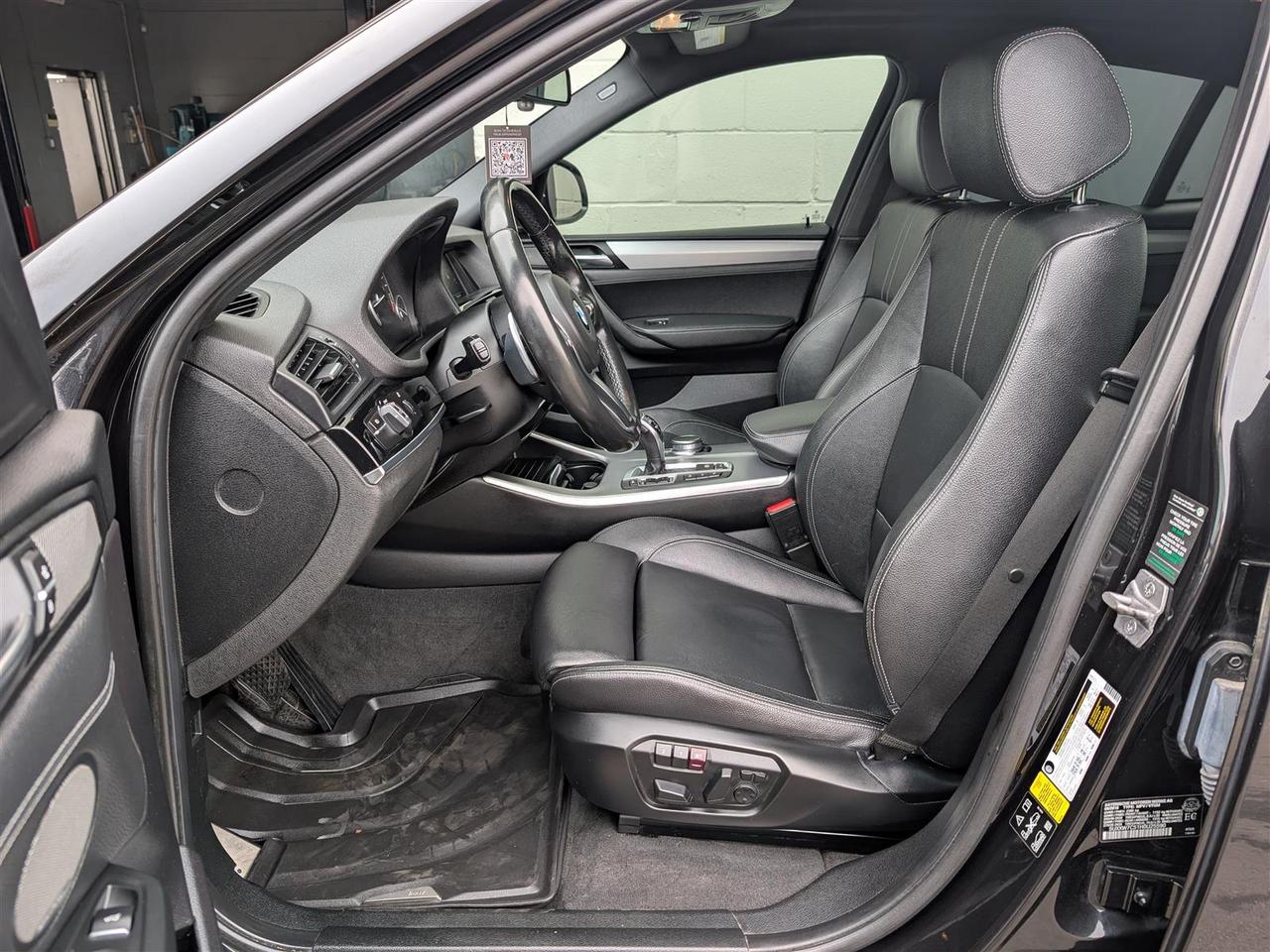 2017 BMW X4 M40i - SUNROOF - NAVI - LEATHER - REV CAM Photo