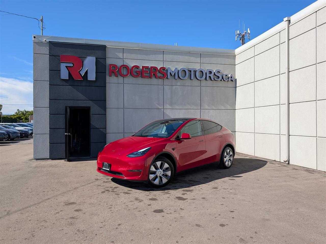 2023 Tesla Model Y LONG RANGE AWD - DUAL MOTOR Photo0