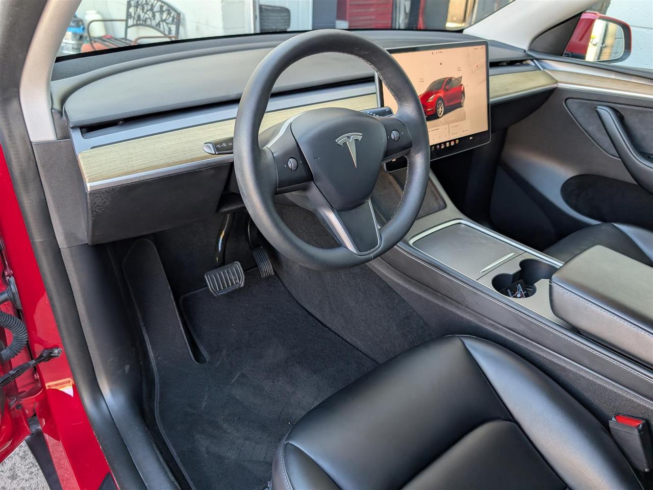 2023 Tesla Model Y LONG RANGE AWD - DUAL MOTOR Photo