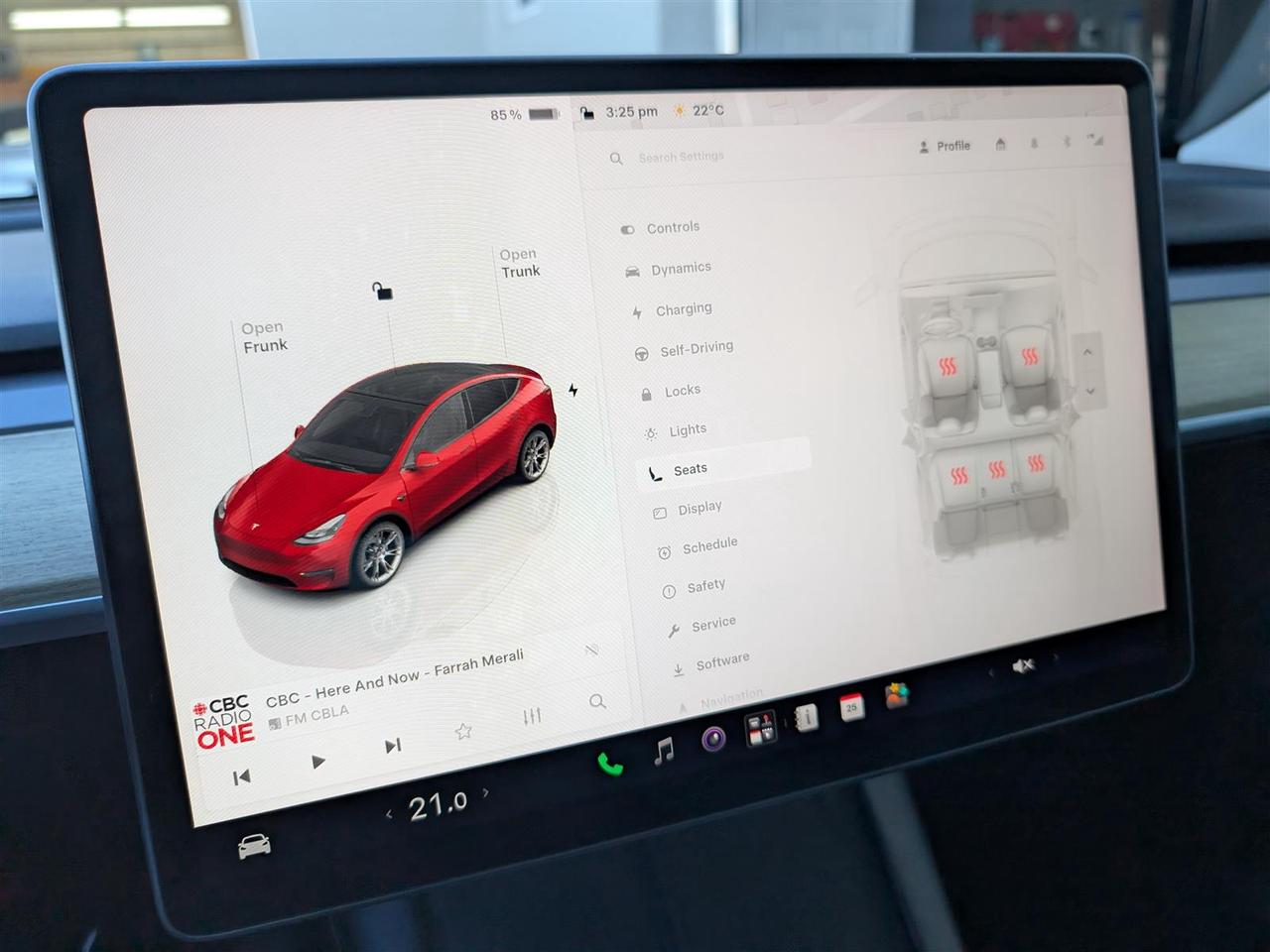 2023 Tesla Model Y LONG RANGE AWD - DUAL MOTOR Photo