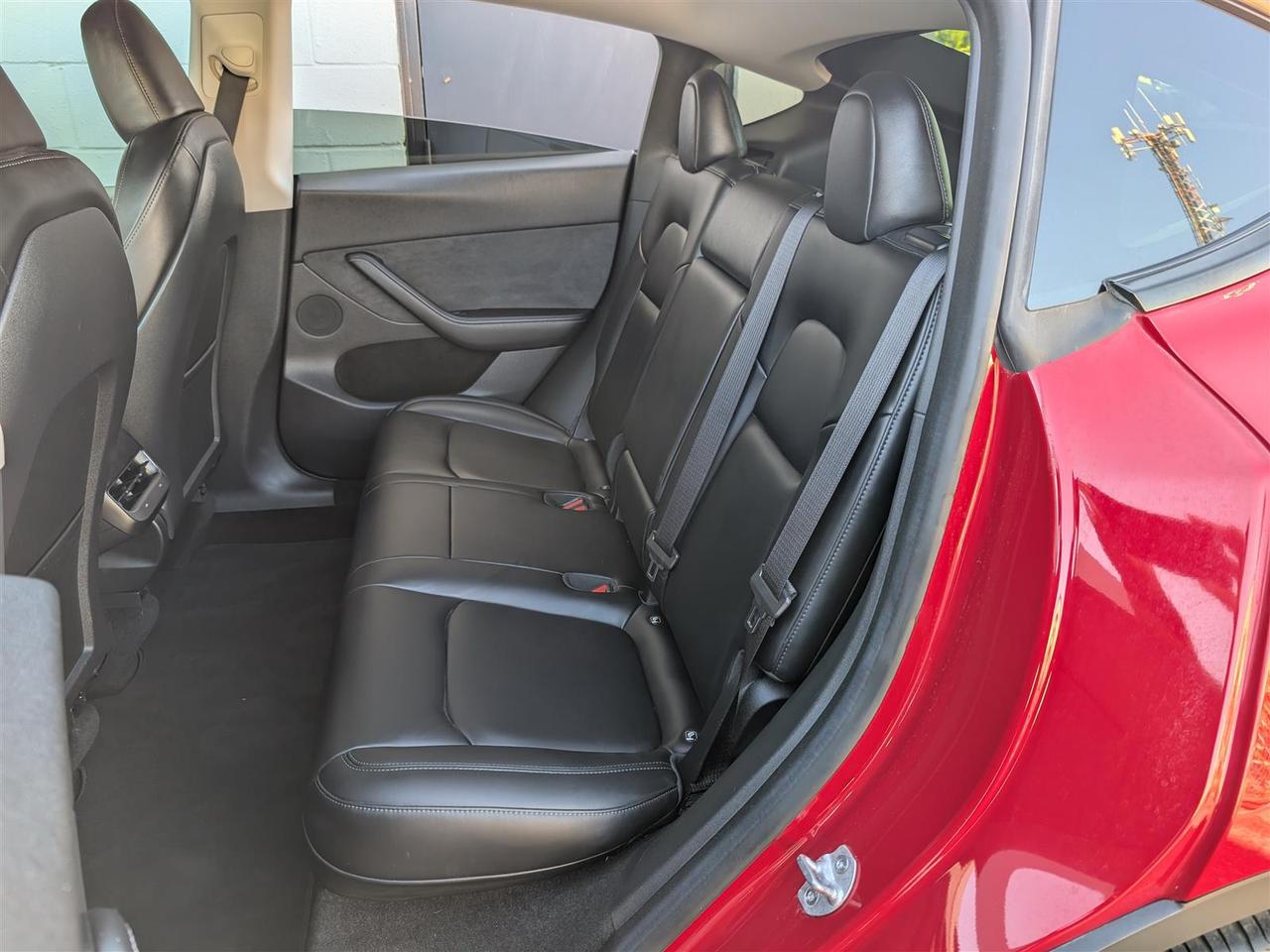 2023 Tesla Model Y LONG RANGE AWD - DUAL MOTOR Photo