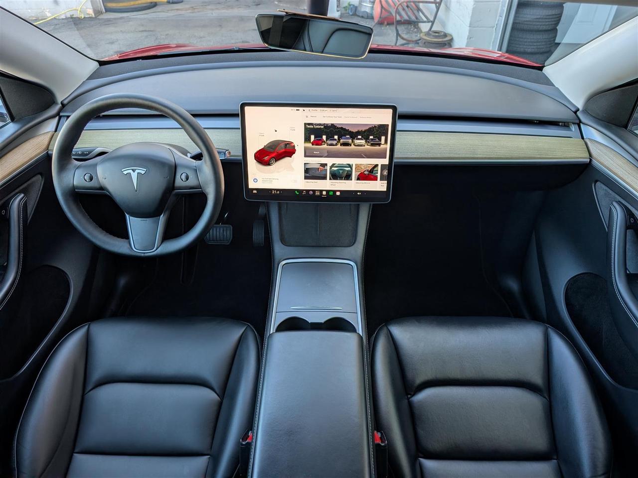 2023 Tesla Model Y LONG RANGE AWD - DUAL MOTOR Photo