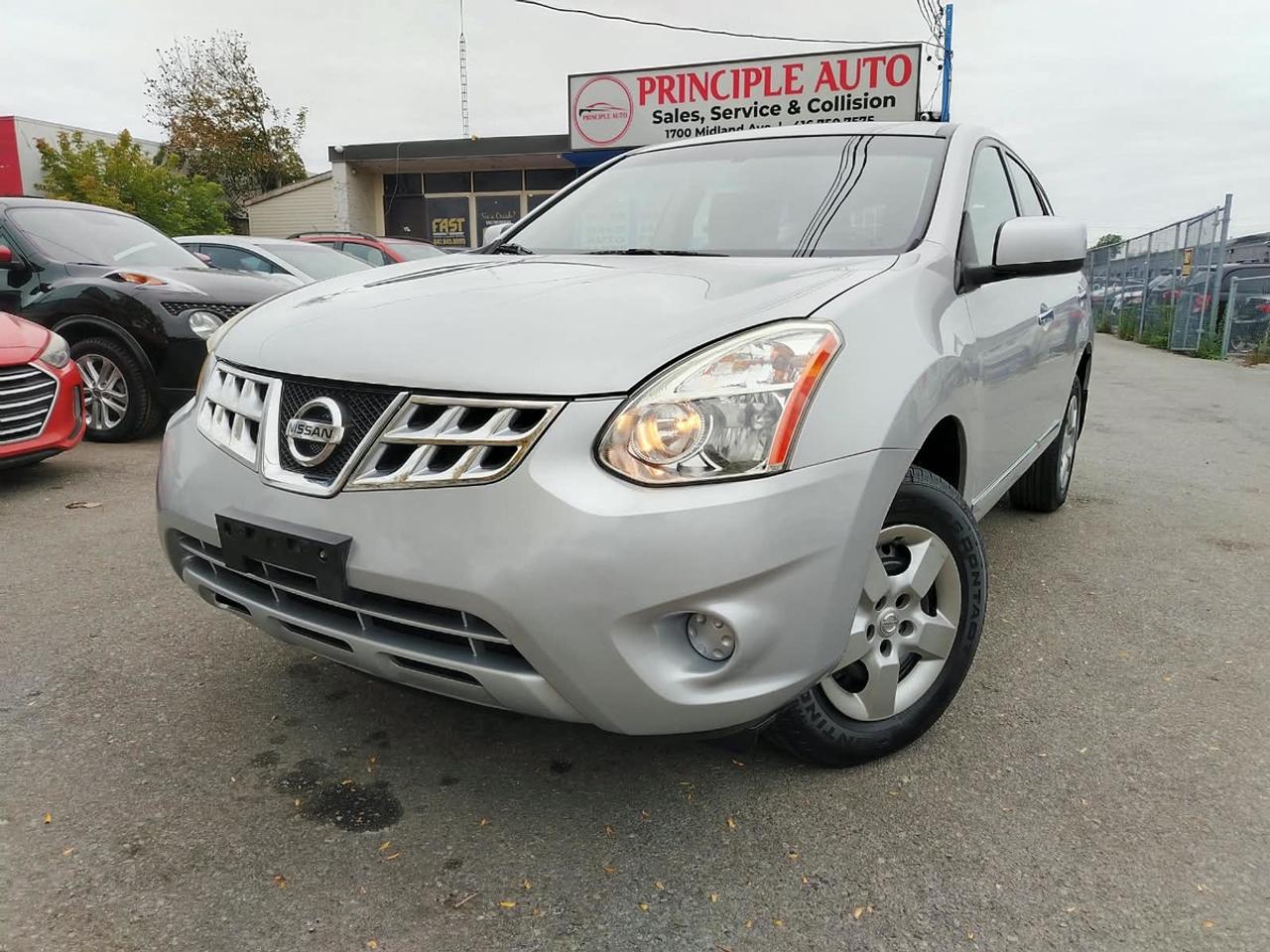 2013 Nissan Rogue SV Photo0