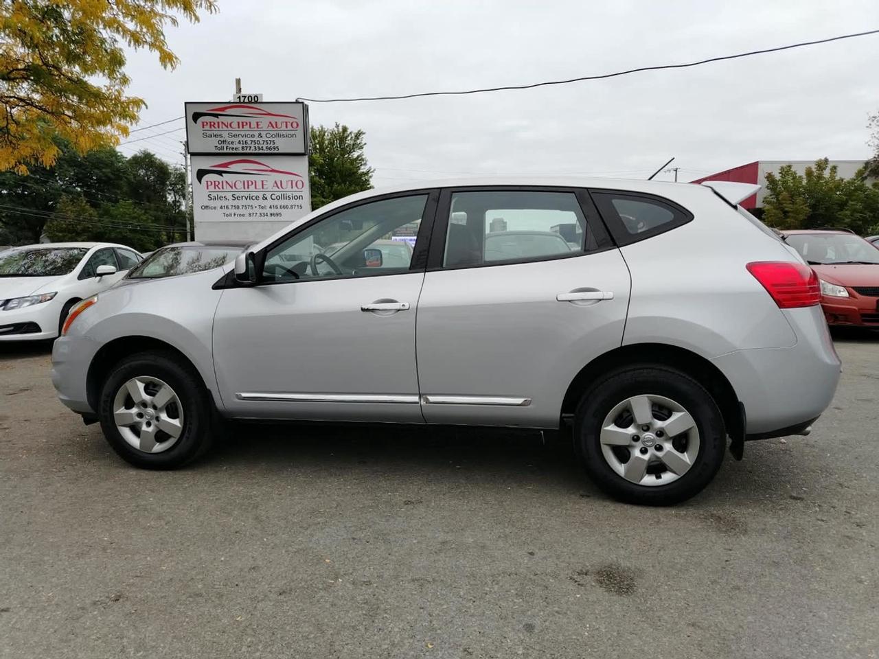 2013 Nissan Rogue SV Photo