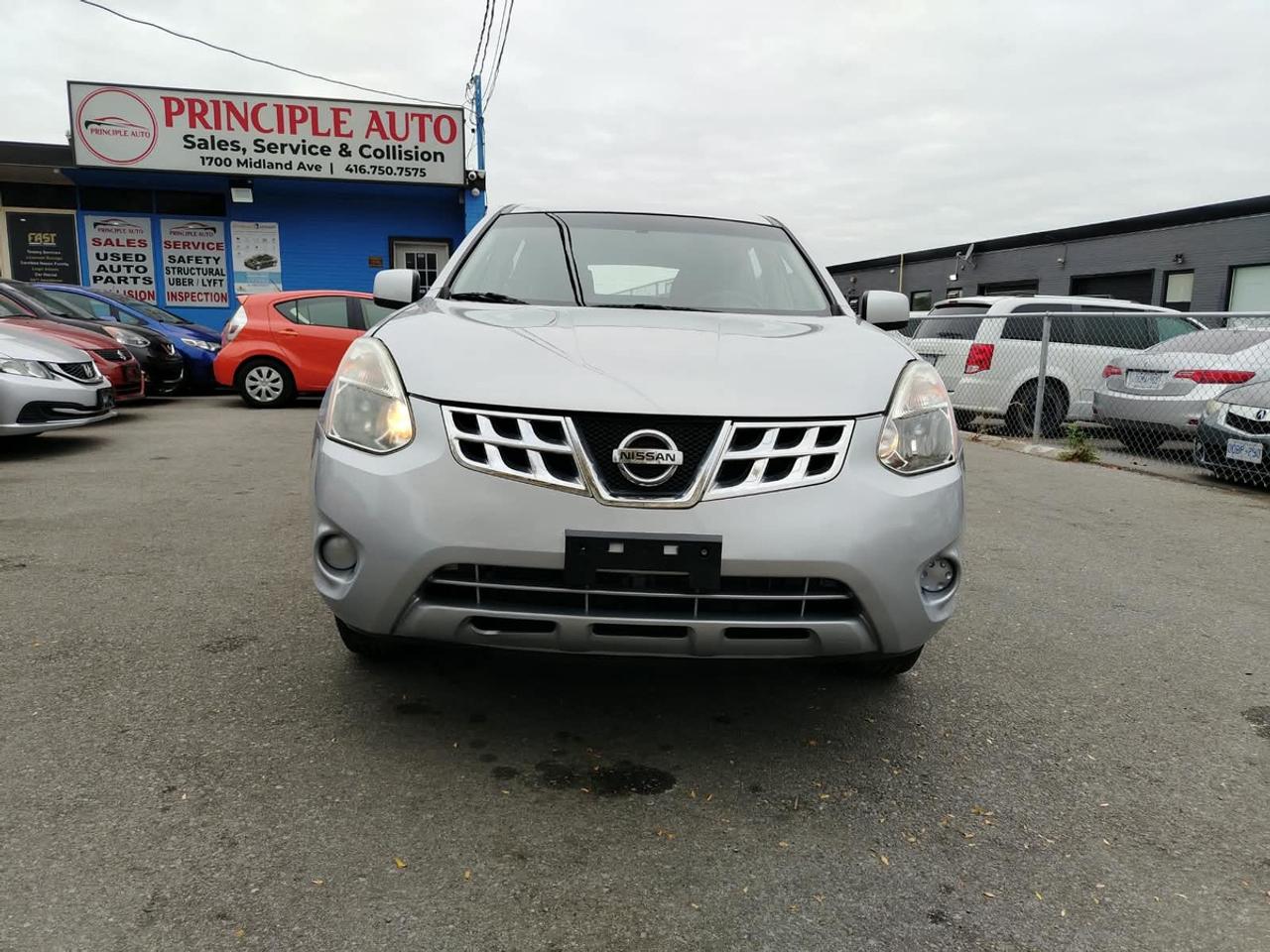2013 Nissan Rogue SV Photo