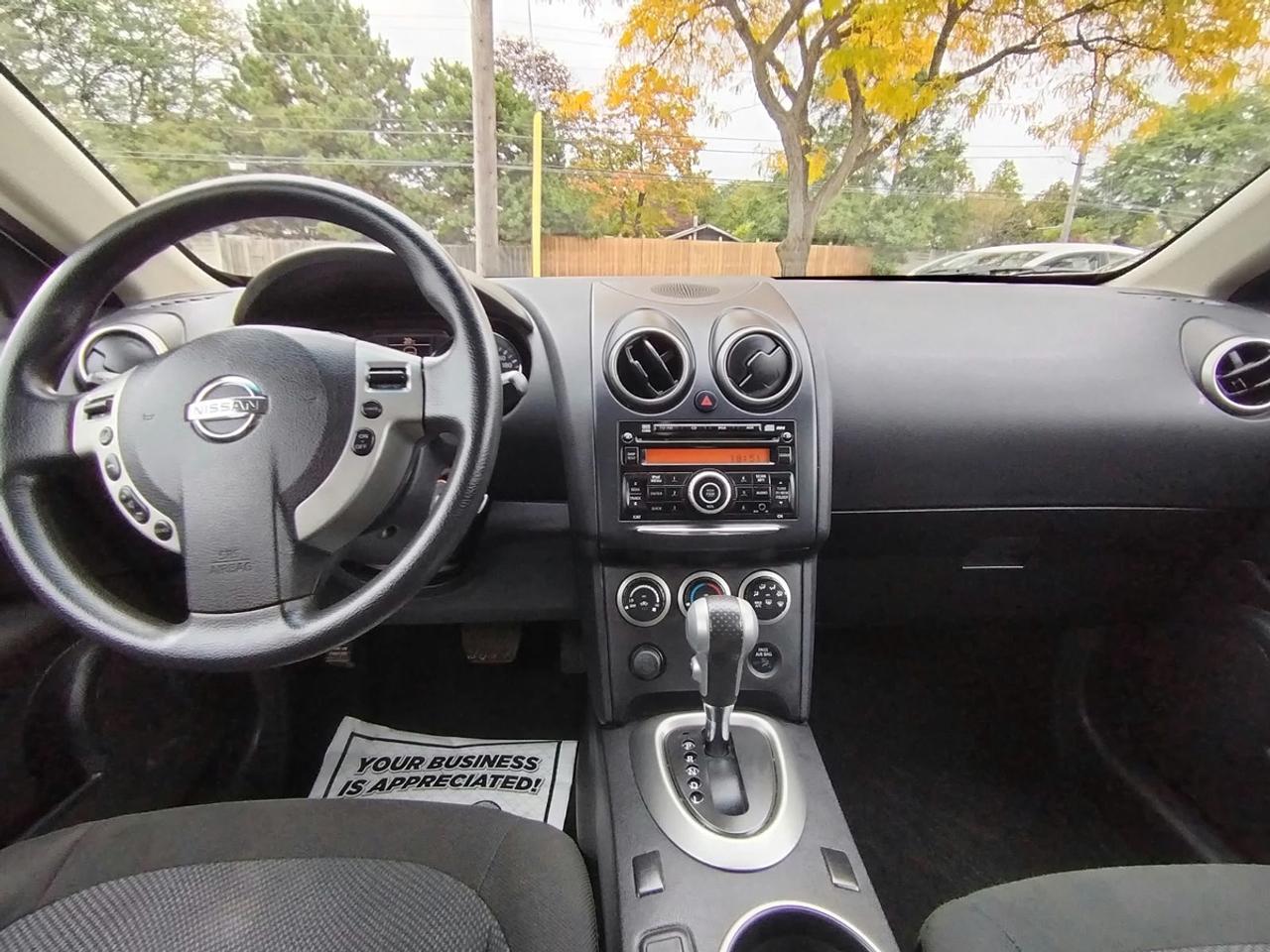 2013 Nissan Rogue SV Photo