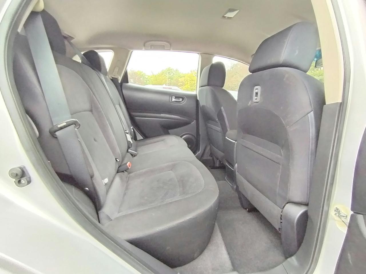 2013 Nissan Rogue SV Photo