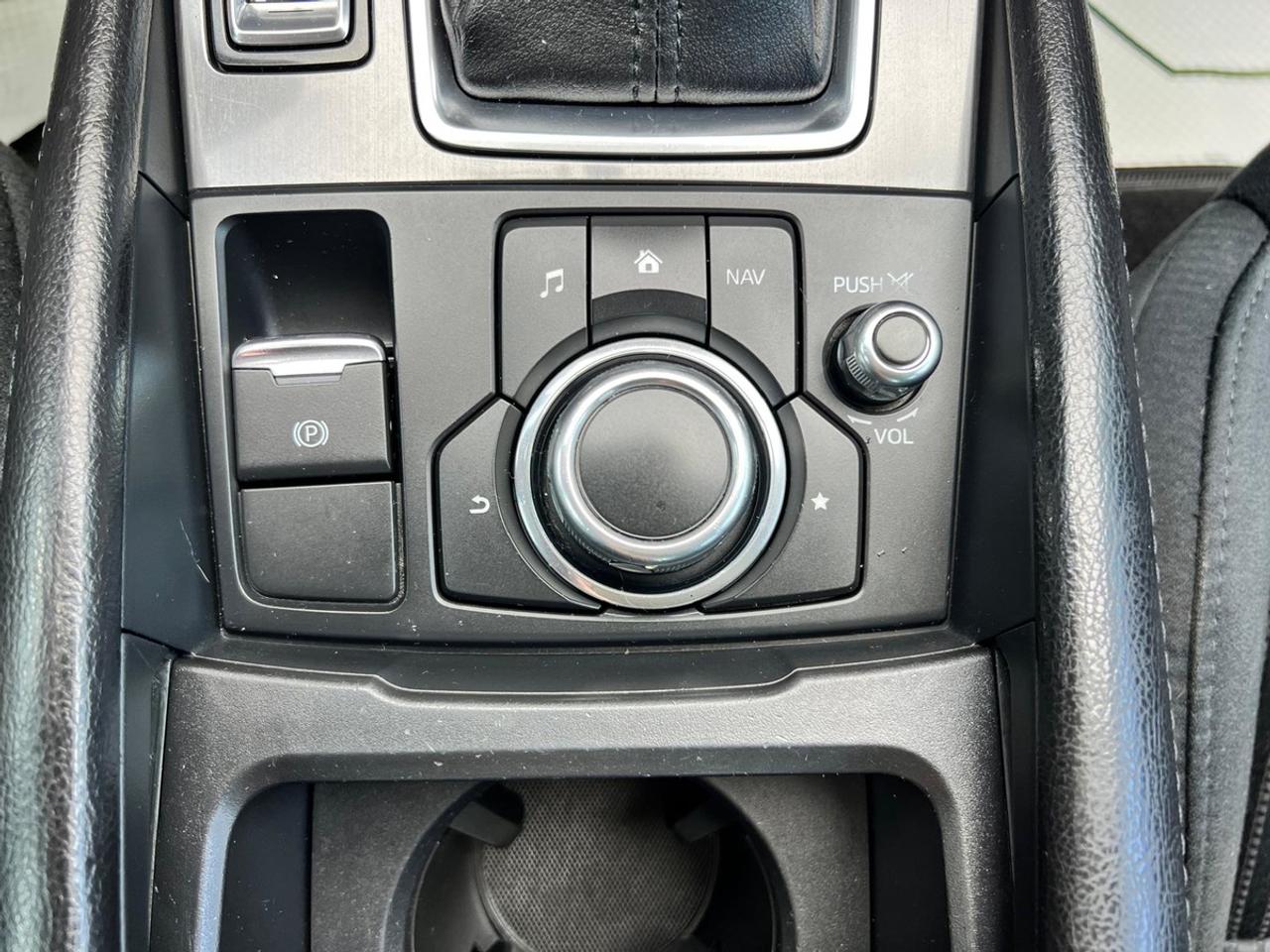 2016 Mazda MAZDA6 GX Photo
