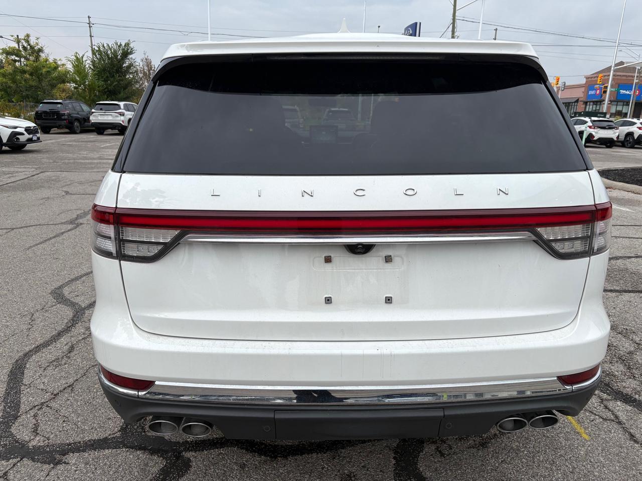 2020 Lincoln Aviator Reserve NO ACCIDENTS!! LOW KMS!! Photo