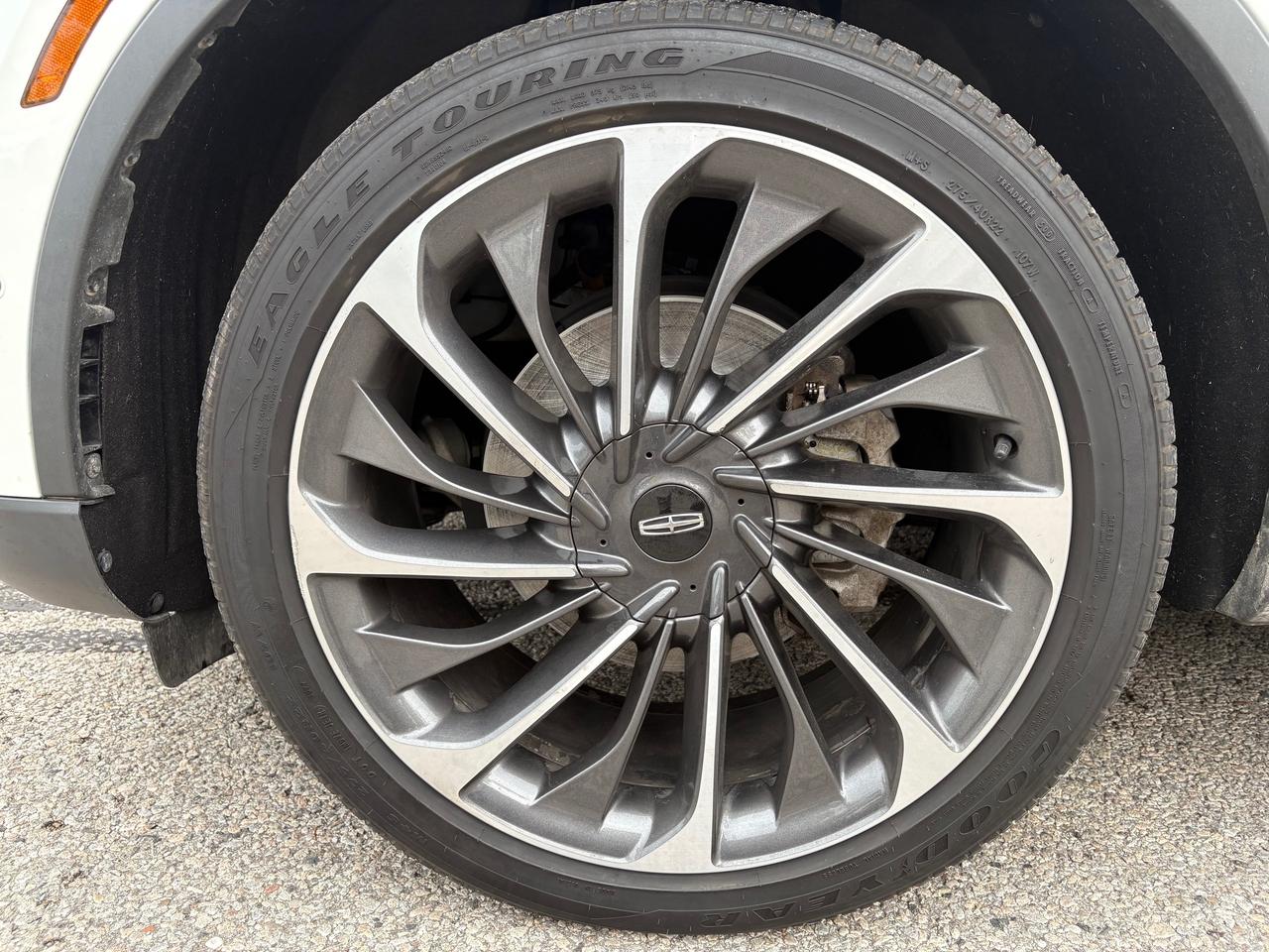 2020 Lincoln Aviator Reserve NO ACCIDENTS!! LOW KMS!! Photo