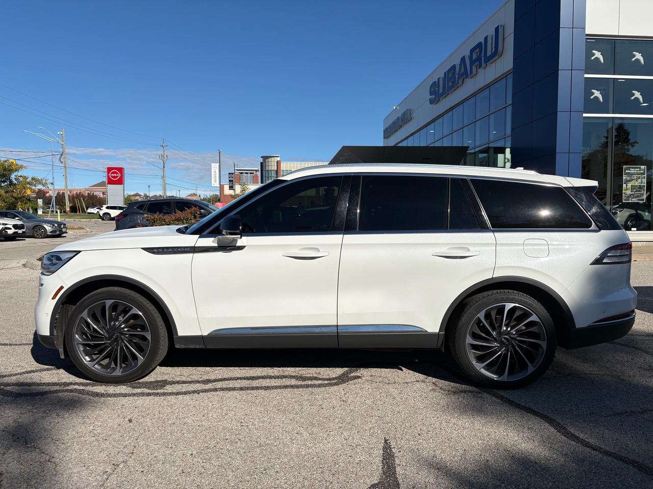 2020 Lincoln Aviator Reserve NO ACCIDENTS!! LOW KMS!! Photo