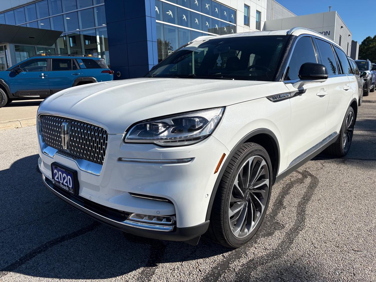 2020 Lincoln Aviator Reserve NO ACCIDENTS!! LOW KMS!! Photo
