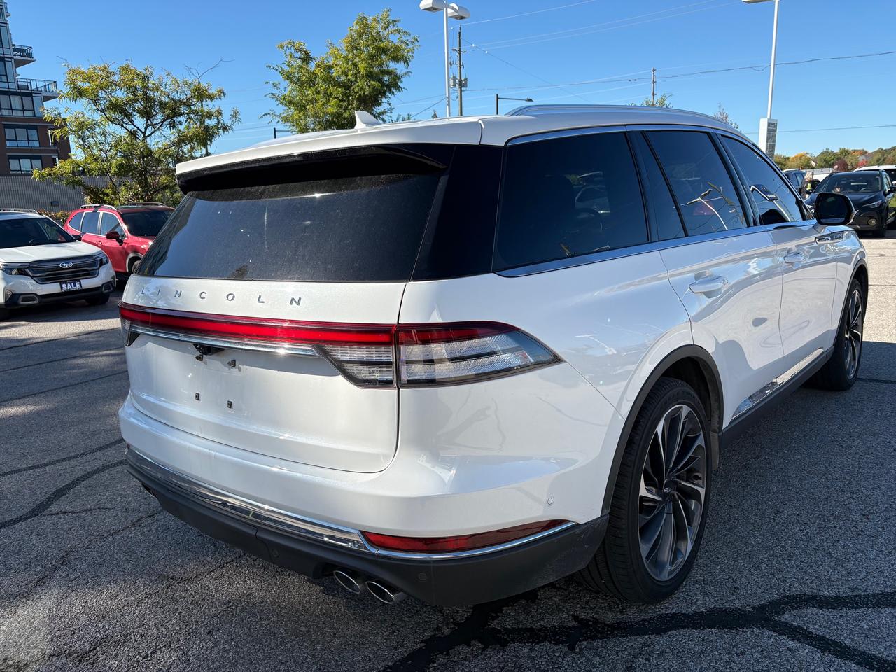 2020 Lincoln Aviator Reserve NO ACCIDENTS!! LOW KMS!! Photo
