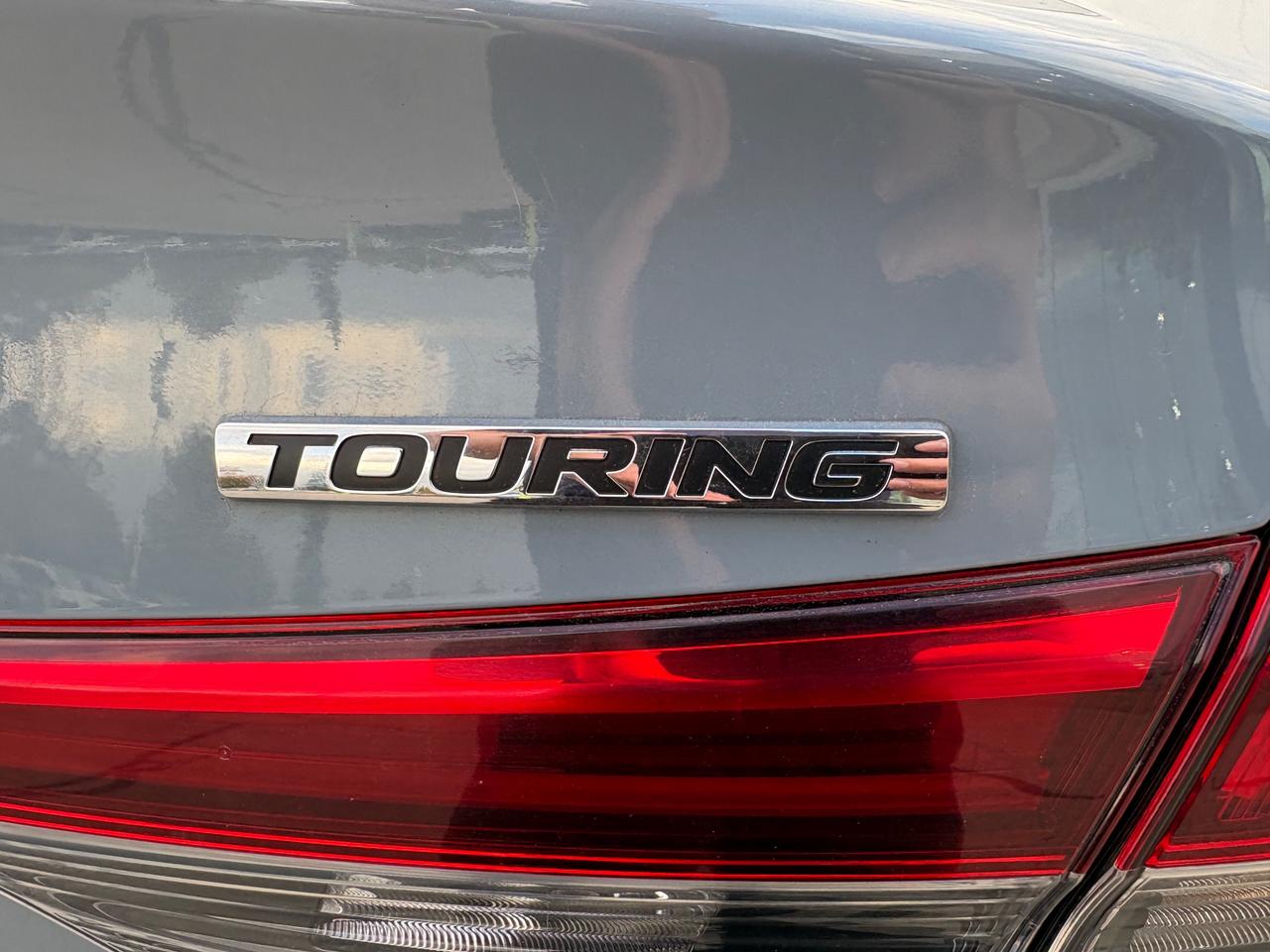2023 Honda Civic Touring TOURING PACKAGE! Photo