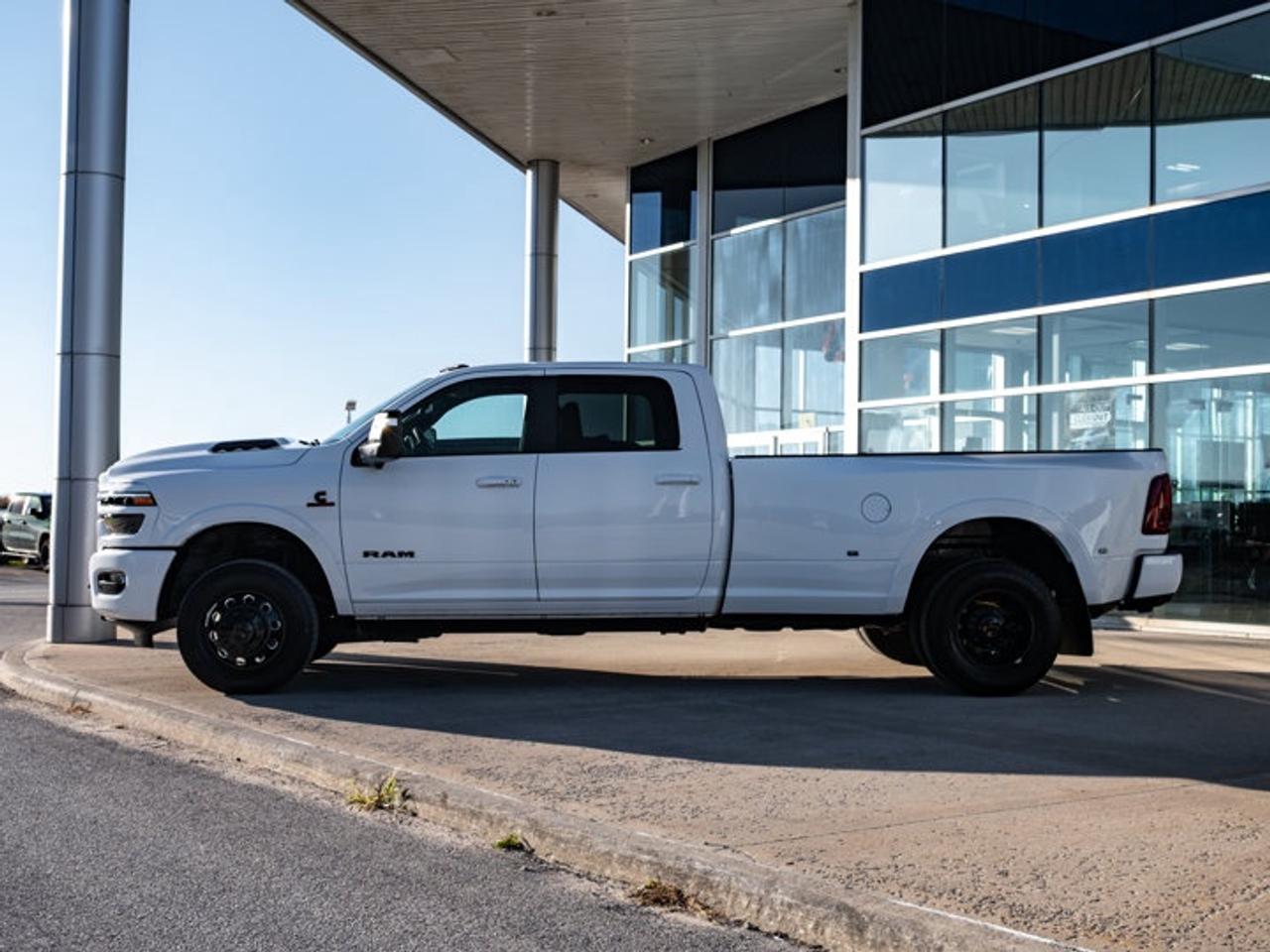2026 RAM 3500 Limited Photo