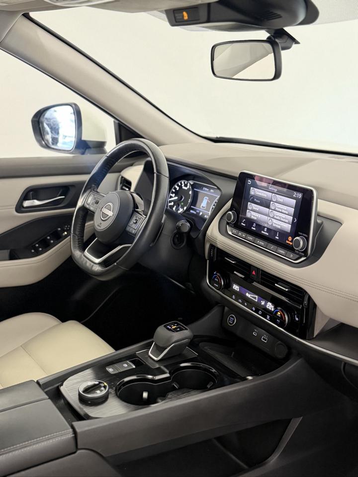 2022 Nissan Rogue SV AWD | PREMIUM PACKAGE | CARPLAY | PANOROOF Photo