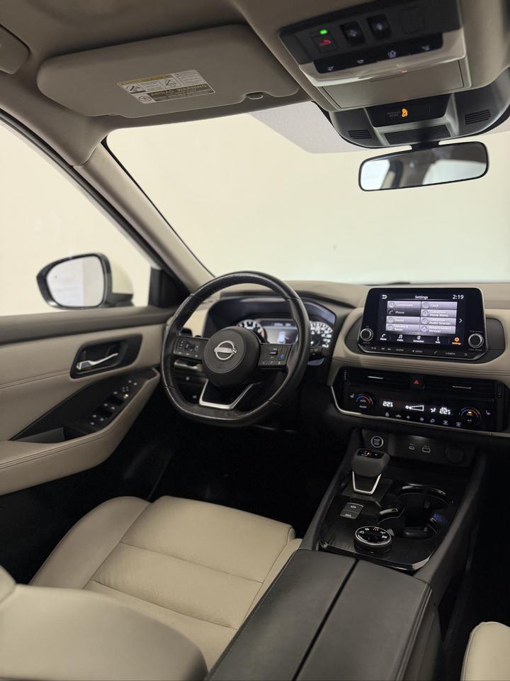 2022 Nissan Rogue SV AWD | PREMIUM PACKAGE | CARPLAY | PANOROOF Photo