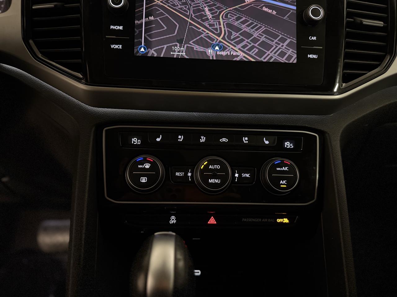 2022 Volkswagen Atlas HIGHLINE | PANOROOF | WIRELESS CARPLAY | 7 SEATER! Photo